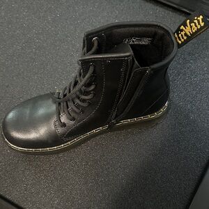 Dr Marten kids black boots